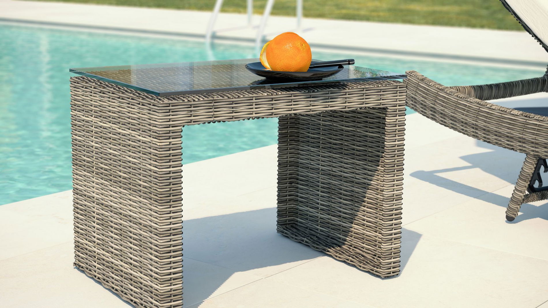 Double side table (round rattan)